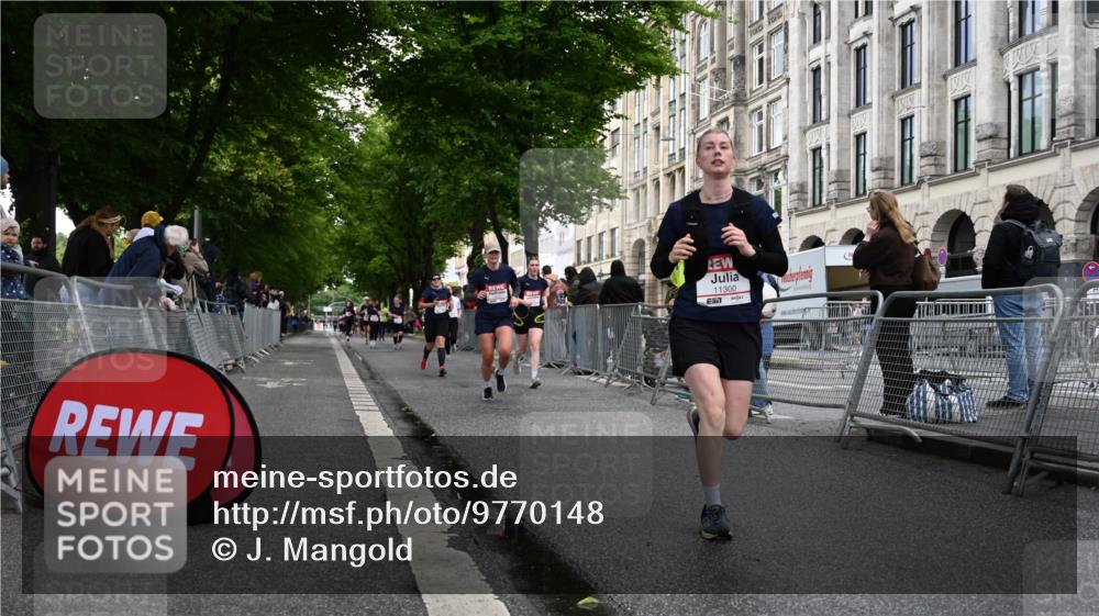 14.06.2026 - REWE Women's Run J. Mangold http://msf.ph/oto/9770148 14.06.2026 09:55:10 Ziel 10150, 10231, 10372, 10598, 10810, 11089, 11300, 11443 meine-sportfotos.de