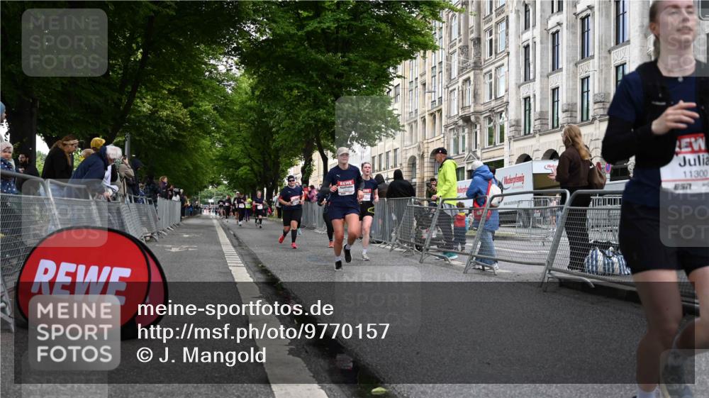 14.06.2026 - REWE Women's Run J. Mangold http://msf.ph/oto/9770157 14.06.2026 09:55:11 Ziel 10150, 10231, 10372, 10496, 10598, 10810, 11089, 11300 meine-sportfotos.de