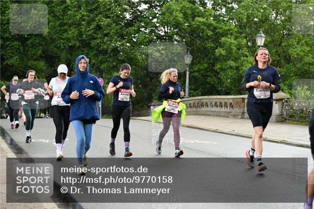 14.06.2026 - REWE Women's Run Dr. Thomas Lammeyer http://msf.ph/oto/9770158 14.06.2026 09:47:20 Laufen 10375, 10980, 10409, 111, 57 meine-sportfotos.de