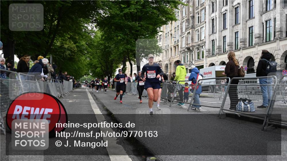 14.06.2026 - REWE Women's Run J. Mangold http://msf.ph/oto/9770163 14.06.2026 09:55:12 Ziel 10150, 10231, 10372, 10496, 10598, 10810, 11089, 11300 meine-sportfotos.de
