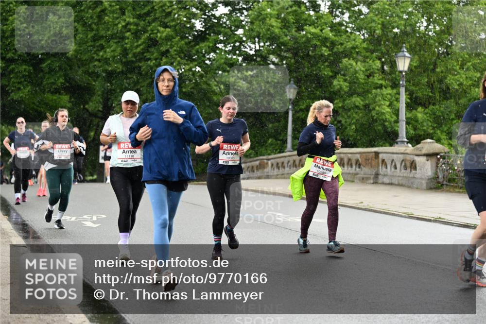 14.06.2026 - REWE Women's Run Dr. Thomas Lammeyer http://msf.ph/oto/9770166 14.06.2026 09:47:20 Laufen 11118, 51, 10375, 10980 meine-sportfotos.de