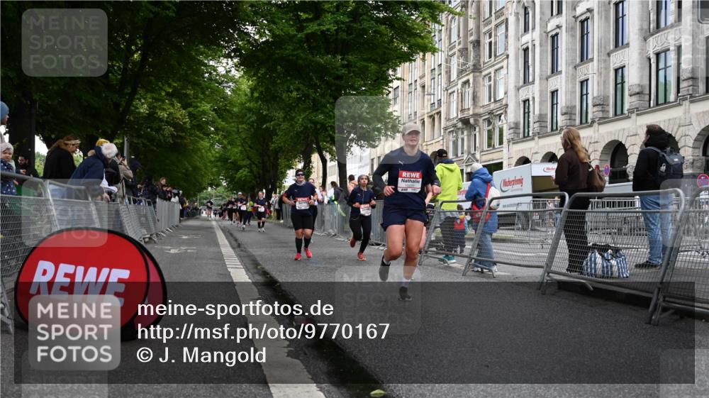 14.06.2026 - REWE Women's Run J. Mangold http://msf.ph/oto/9770167 14.06.2026 09:55:12 Ziel 10150, 10231, 10372, 10496, 10598, 10810, 11089, 11300 meine-sportfotos.de