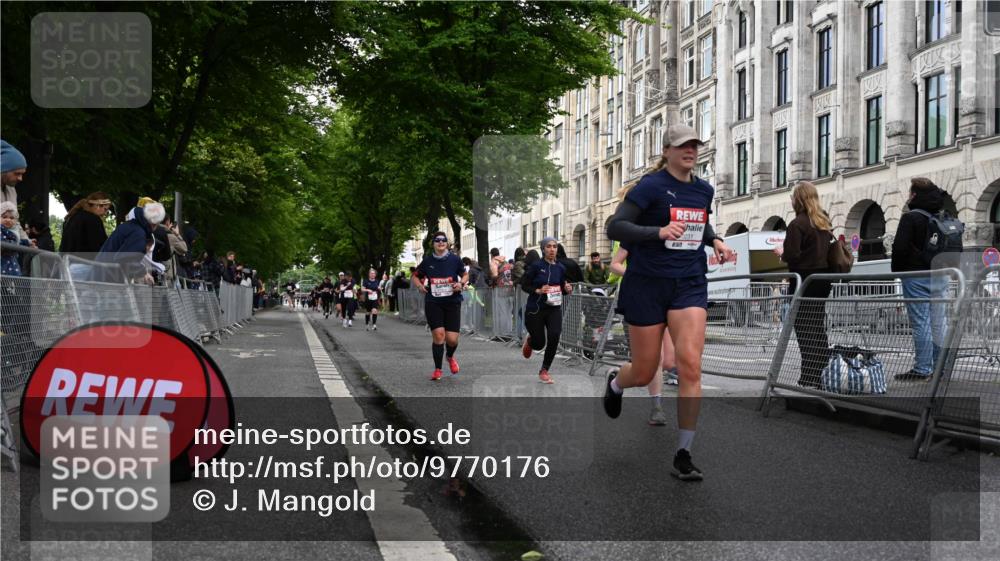 14.06.2026 - REWE Women's Run J. Mangold http://msf.ph/oto/9770176 14.06.2026 09:55:13 Ziel 10150, 10231, 10372, 10496, 10810, 11089, 11300, 11454 meine-sportfotos.de