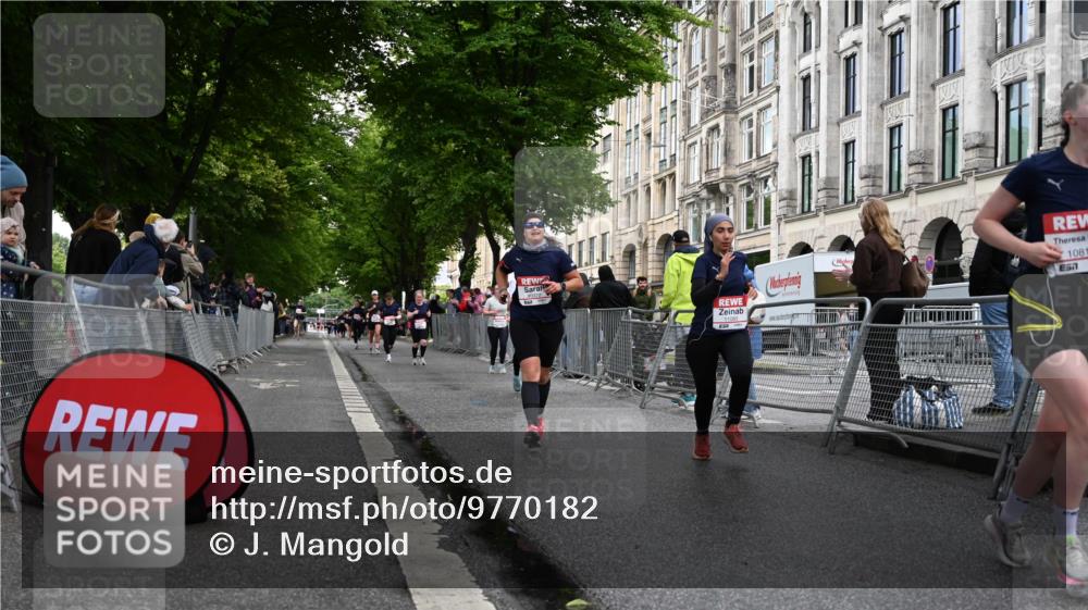 14.06.2026 - REWE Women's Run J. Mangold http://msf.ph/oto/9770182 14.06.2026 09:55:14 Ziel 10150, 10231, 10372, 10496, 10810, 11089, 11300, 11454 meine-sportfotos.de