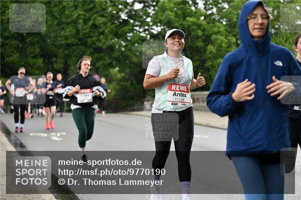 14.06.2026 - REWE Women's Run Dr. Thomas Lammeyer http://msf.ph/oto/9770190 14.06.2026 09:47:22 Laufen 11118 meine-sportfotos.de