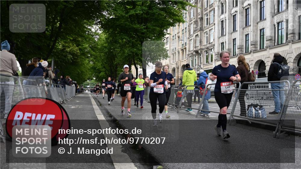 14.06.2026 - REWE Women's Run J. Mangold http://msf.ph/oto/9770207 14.06.2026 09:55:21 Ziel 10104, 10119, 10129, 10358, 10364, 10496, 10600, 10662, 10687, 10699, 10927, 11454 meine-sportfotos.de