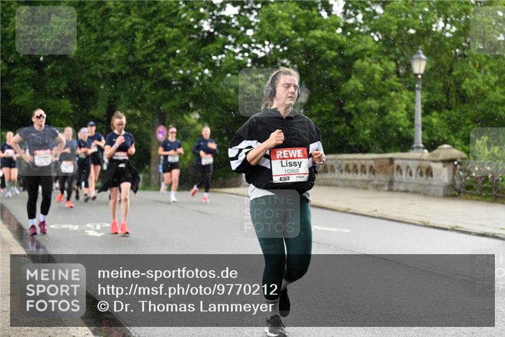 14.06.2026 - REWE Women's Run Dr. Thomas Lammeyer http://msf.ph/oto/9770212 14.06.2026 09:47:24 Laufen 10988 meine-sportfotos.de