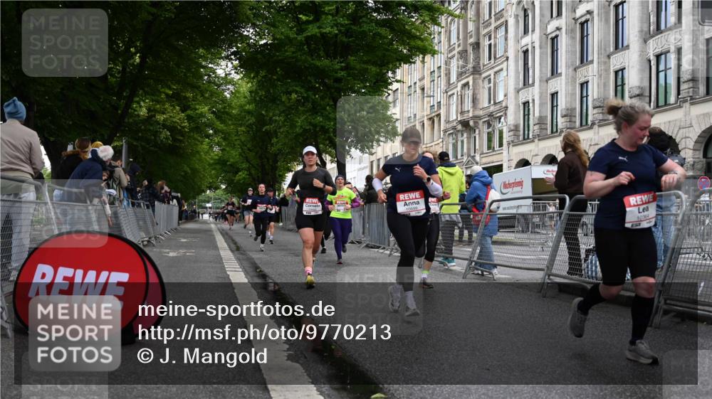 14.06.2026 - REWE Women's Run J. Mangold http://msf.ph/oto/9770213 14.06.2026 09:55:21 Ziel 10104, 10119, 10129, 10358, 10364, 10496, 10600, 10662, 10687, 10699, 10927, 11454 meine-sportfotos.de