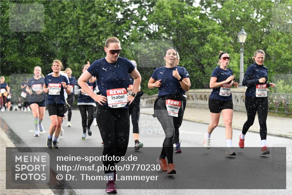 14.06.2026 - REWE Women's Run Dr. Thomas Lammeyer http://msf.ph/oto/9770230 14.06.2026 09:47:29 Laufen 11462, 10486, 11080, 10368 meine-sportfotos.de