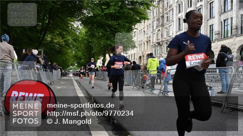 14.06.2026 - REWE Women's Run J. Mangold http://msf.ph/oto/9770234 14.06.2026 09:55:24 Ziel 10104, 10119, 10129, 10358, 10364, 10600, 10662, 10687, 10699, 10927 meine-sportfotos.de