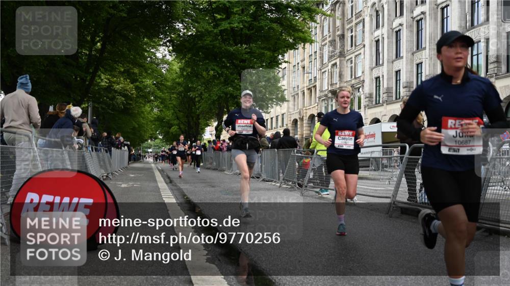 14.06.2026 - REWE Women's Run J. Mangold http://msf.ph/oto/9770256 14.06.2026 09:55:27 Ziel 10104, 10119, 10129, 10546, 10600, 10687, 10927 meine-sportfotos.de