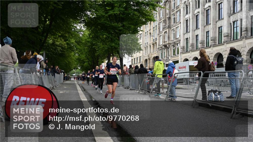 14.06.2026 - REWE Women's Run J. Mangold http://msf.ph/oto/9770268 14.06.2026 09:55:31 Ziel 10285, 10546, 10600, 10623, 10796, 10874, 10927 meine-sportfotos.de