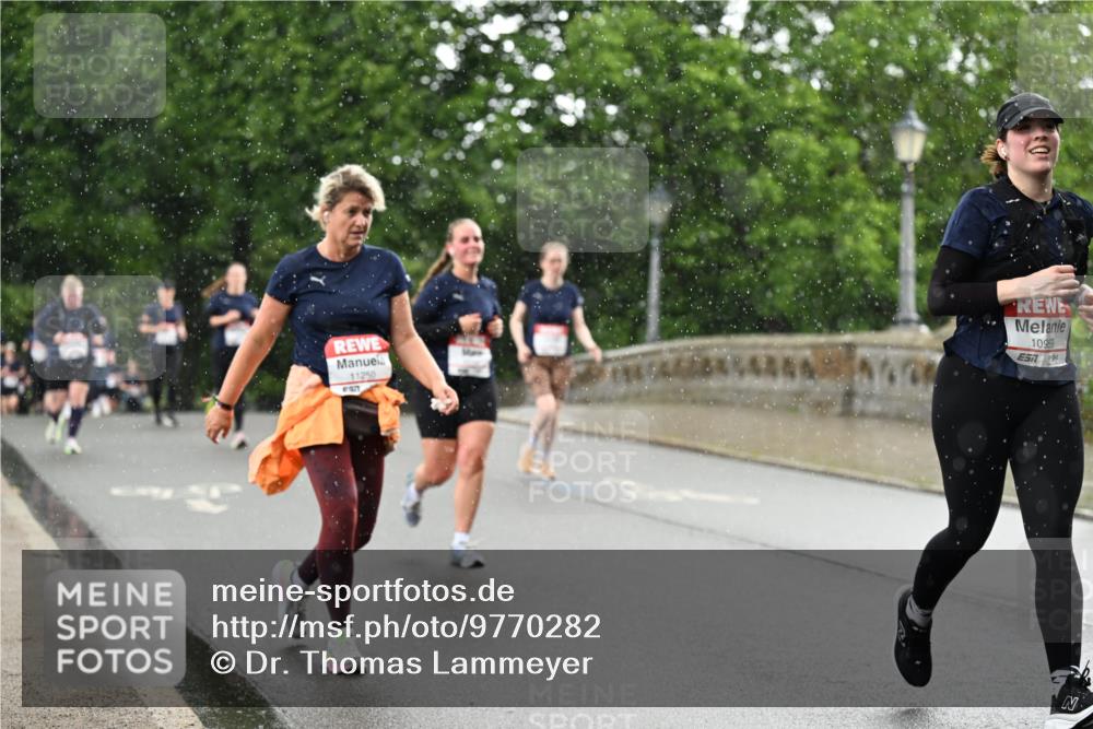 14.06.2026 - REWE Women's Run Dr. Thomas Lammeyer http://msf.ph/oto/9770282 14.06.2026 09:47:41 Laufen 11250, 10969, 7 meine-sportfotos.de