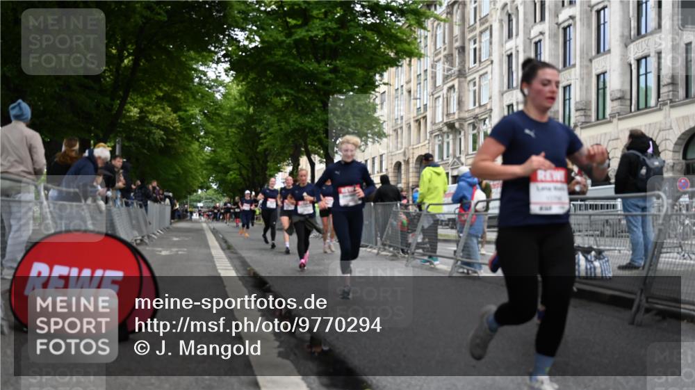 14.06.2026 - REWE Women's Run J. Mangold http://msf.ph/oto/9770294 14.06.2026 09:55:35 Ziel 10285, 10546, 10623, 10745, 10796, 10874, 10882, 11409 meine-sportfotos.de