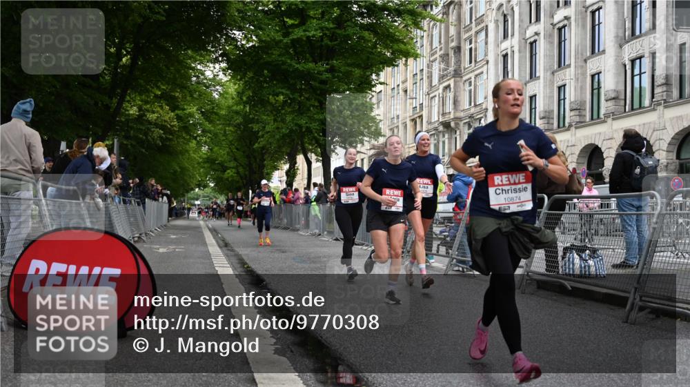14.06.2026 - REWE Women's Run J. Mangold http://msf.ph/oto/9770308 14.06.2026 09:55:37 Ziel 10116, 10285, 10546, 10623, 10745, 10796, 10874, 10882, 11409 meine-sportfotos.de