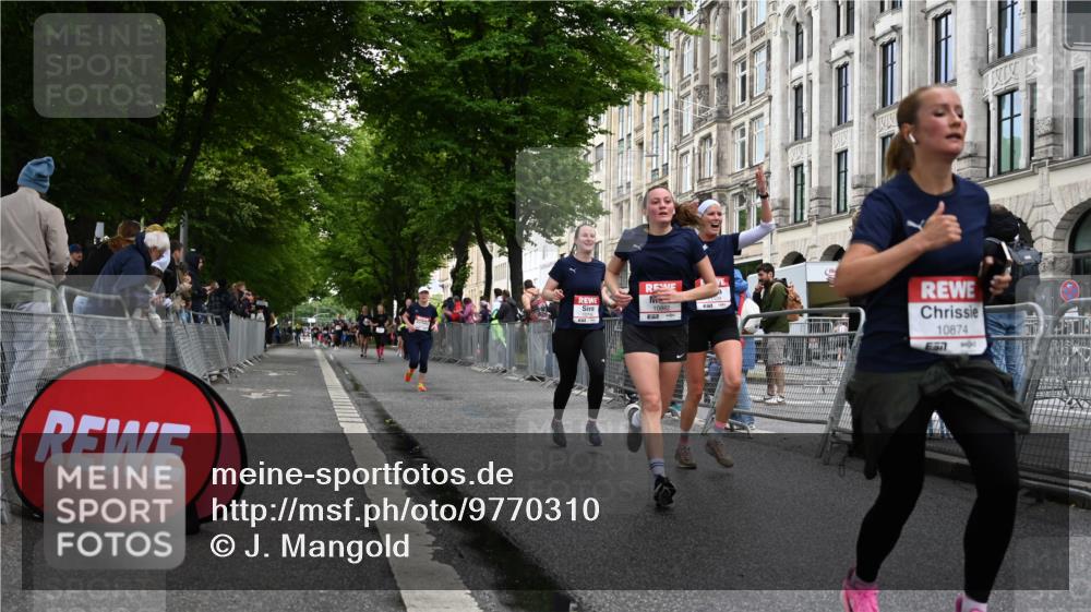 14.06.2026 - REWE Women's Run J. Mangold http://msf.ph/oto/9770310 14.06.2026 09:55:38 Ziel 10116, 10285, 10623, 10745, 10796, 10874, 10882, 11409 meine-sportfotos.de