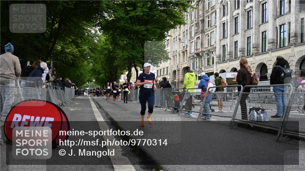 14.06.2026 - REWE Women's Run J. Mangold http://msf.ph/oto/9770314 14.06.2026 09:55:41 Ziel 10089, 10116, 10387, 10745, 10874, 10882, 11409 meine-sportfotos.de