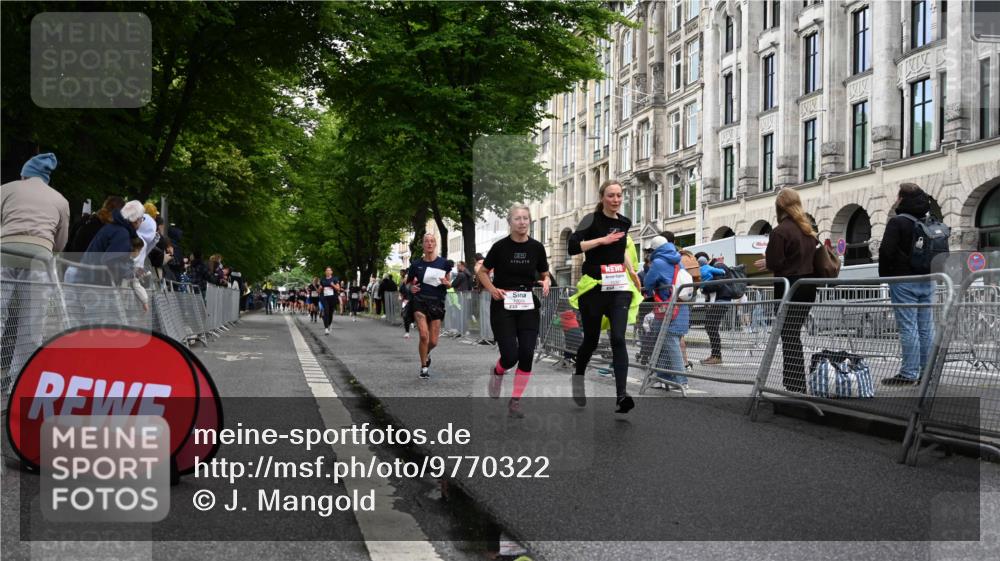 14.06.2026 - REWE Women's Run J. Mangold http://msf.ph/oto/9770322 14.06.2026 09:55:46 Ziel 10089, 10116, 10387, 10561, 11313 meine-sportfotos.de