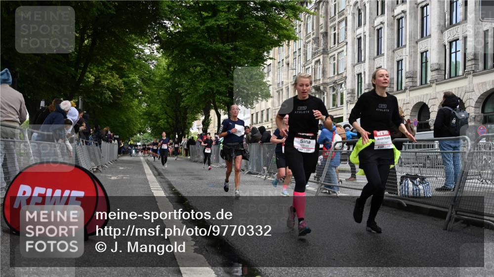 14.06.2026 - REWE Women's Run J. Mangold http://msf.ph/oto/9770332 14.06.2026 09:55:47 Ziel 10089, 10387, 10561, 11313 meine-sportfotos.de