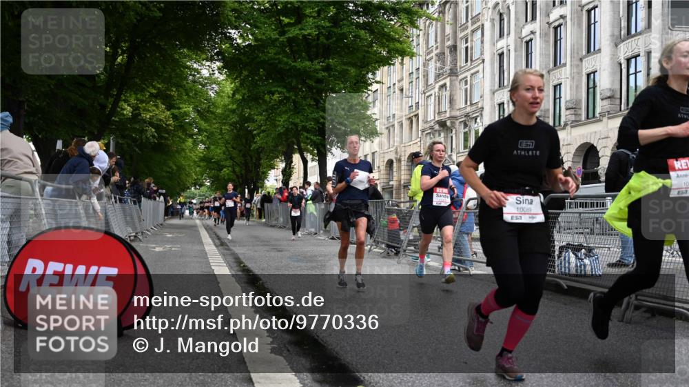14.06.2026 - REWE Women's Run J. Mangold http://msf.ph/oto/9770336 14.06.2026 09:55:48 Ziel 10089, 10211, 10387, 10451, 10561, 11313 meine-sportfotos.de