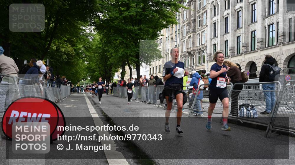 14.06.2026 - REWE Women's Run J. Mangold http://msf.ph/oto/9770343 14.06.2026 09:55:48 Ziel 10089, 10211, 10387, 10451, 10561, 11313 meine-sportfotos.de