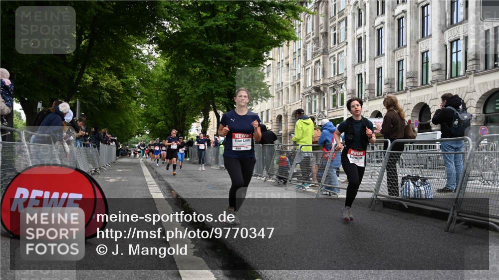 14.06.2026 - REWE Women's Run J. Mangold http://msf.ph/oto/9770347 14.06.2026 09:55:53 Ziel 10211, 10451, 10561, 10816, 10923, 11313 meine-sportfotos.de