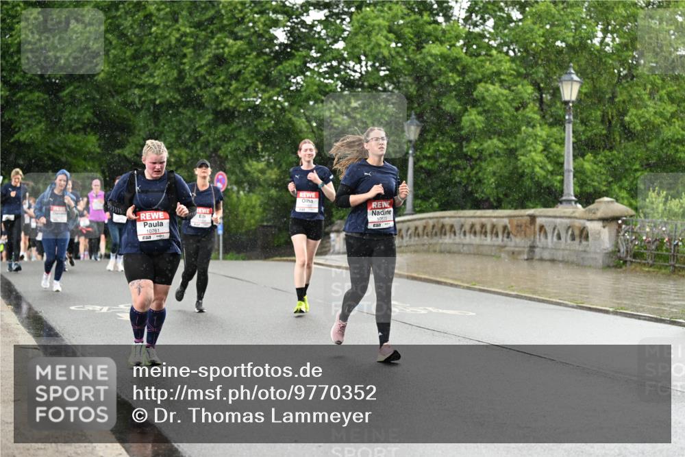 14.06.2026 - REWE Women's Run Dr. Thomas Lammeyer http://msf.ph/oto/9770352 14.06.2026 09:47:45 Laufen 10761, 10533 meine-sportfotos.de