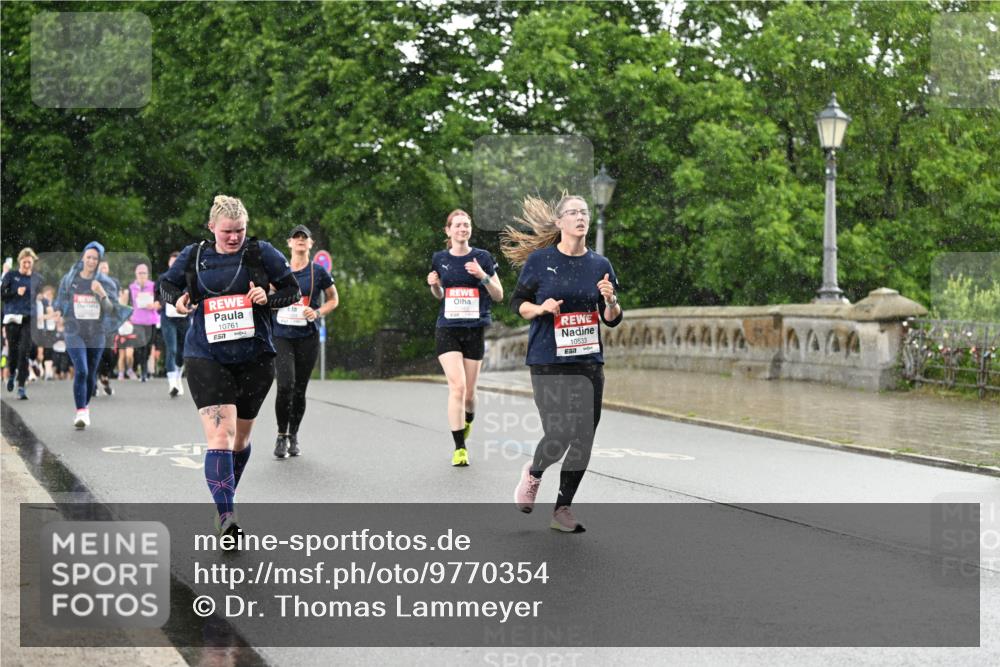 14.06.2026 - REWE Women's Run Dr. Thomas Lammeyer http://msf.ph/oto/9770354 14.06.2026 09:47:45 Laufen 10761, 7, 10533, 7 meine-sportfotos.de
