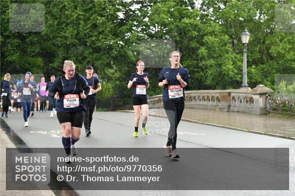 14.06.2026 - REWE Women's Run Dr. Thomas Lammeyer http://msf.ph/oto/9770356 14.06.2026 09:47:45 Laufen 10761, 57, 1043, 10533 meine-sportfotos.de