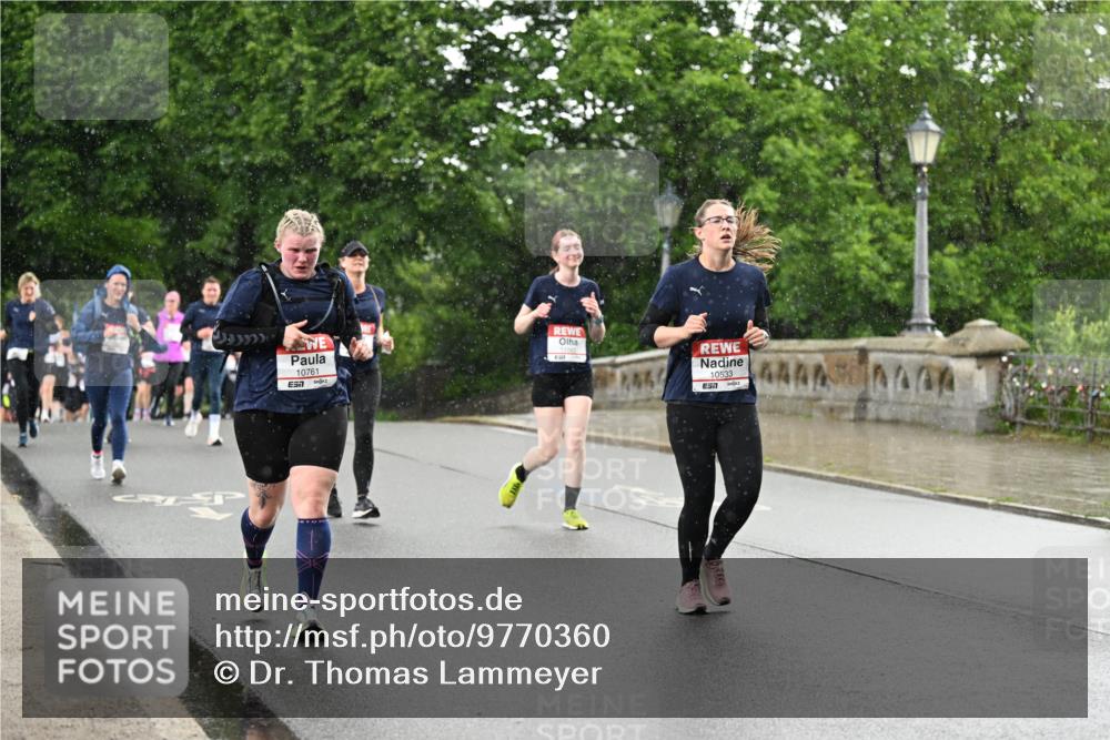 14.06.2026 - REWE Women's Run Dr. Thomas Lammeyer http://msf.ph/oto/9770360 14.06.2026 09:47:46 Laufen 10761, 7, 10533, 7 meine-sportfotos.de