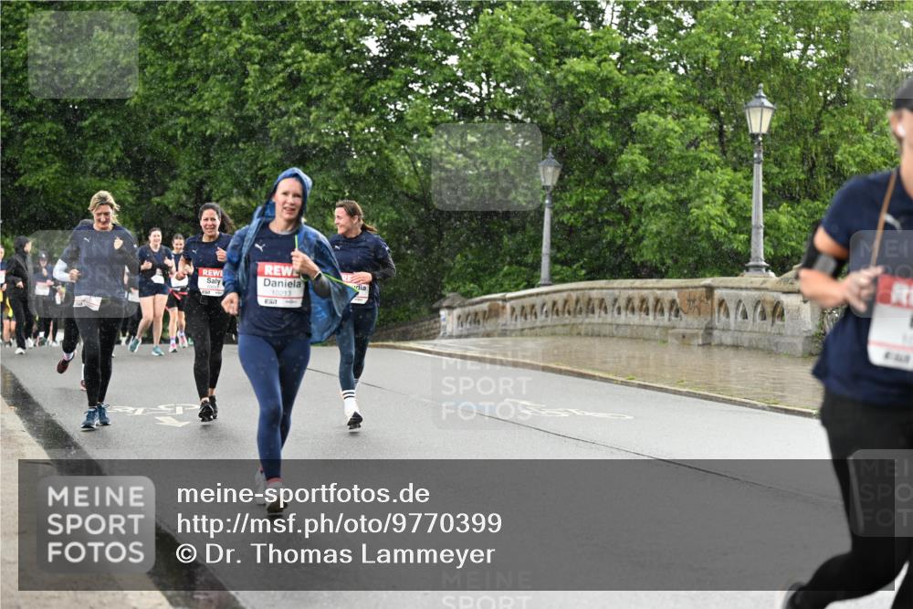 14.06.2026 - REWE Women's Run Dr. Thomas Lammeyer http://msf.ph/oto/9770399 14.06.2026 09:47:49 Laufen 10213, 657 meine-sportfotos.de