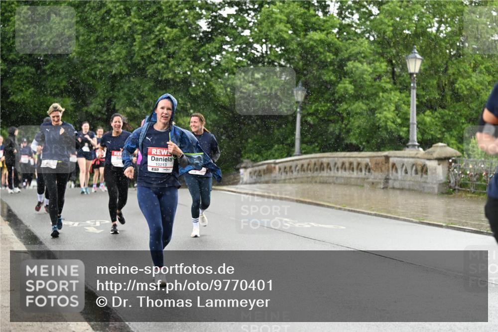 14.06.2026 - REWE Women's Run Dr. Thomas Lammeyer http://msf.ph/oto/9770401 14.06.2026 09:47:49 Laufen 10213, 7 meine-sportfotos.de