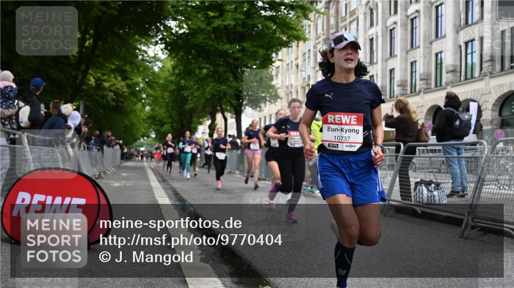 14.06.2026 - REWE Women's Run J. Mangold http://msf.ph/oto/9770404 14.06.2026 09:56:01 Ziel 10122, 10563, 10737, 10757, 10774, 10816, 10838, 10867, 10923, 10969, 11383, 11491, 11526 meine-sportfotos.de