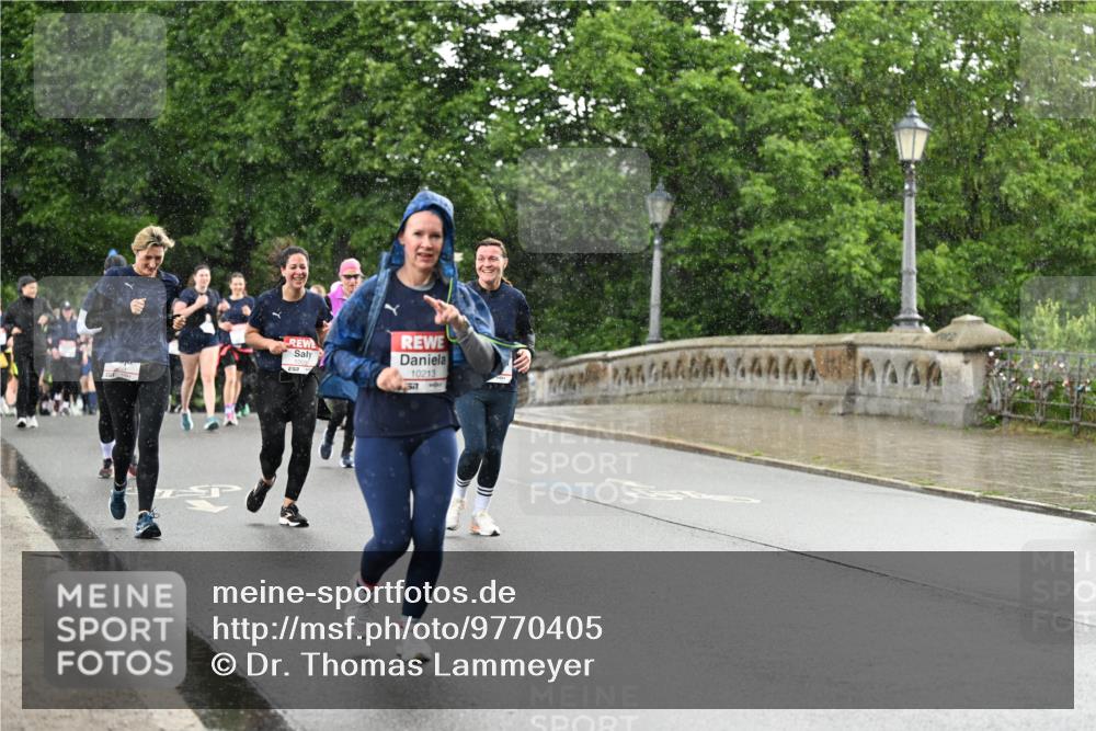 14.06.2026 - REWE Women's Run Dr. Thomas Lammeyer http://msf.ph/oto/9770405 14.06.2026 09:47:50 Laufen 10213 meine-sportfotos.de