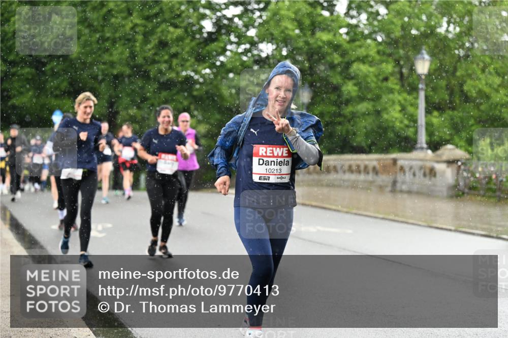 14.06.2026 - REWE Women's Run Dr. Thomas Lammeyer http://msf.ph/oto/9770413 14.06.2026 09:47:51 Laufen 10213 meine-sportfotos.de