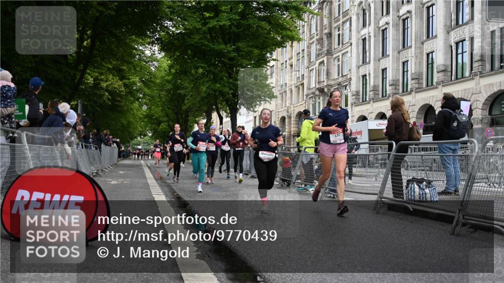 14.06.2026 - REWE Women's Run J. Mangold http://msf.ph/oto/9770439 14.06.2026 09:56:03 Ziel 10098, 10122, 10304, 10563, 10737, 10757, 10774, 10816, 10838, 10867, 10969, 11383, 11399, 11428, 11491, 11515, 11526 meine-sportfotos.de