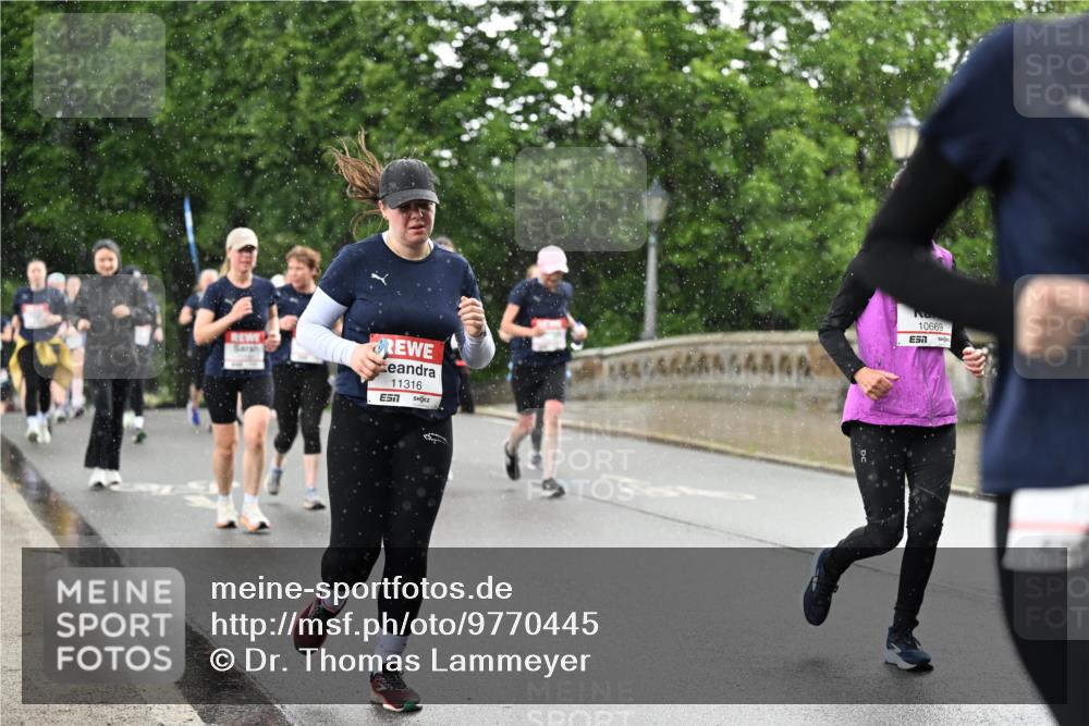 14.06.2026 - REWE Women's Run Dr. Thomas Lammeyer http://msf.ph/oto/9770445 14.06.2026 09:47:54 Laufen 11316, 7, 10669 meine-sportfotos.de