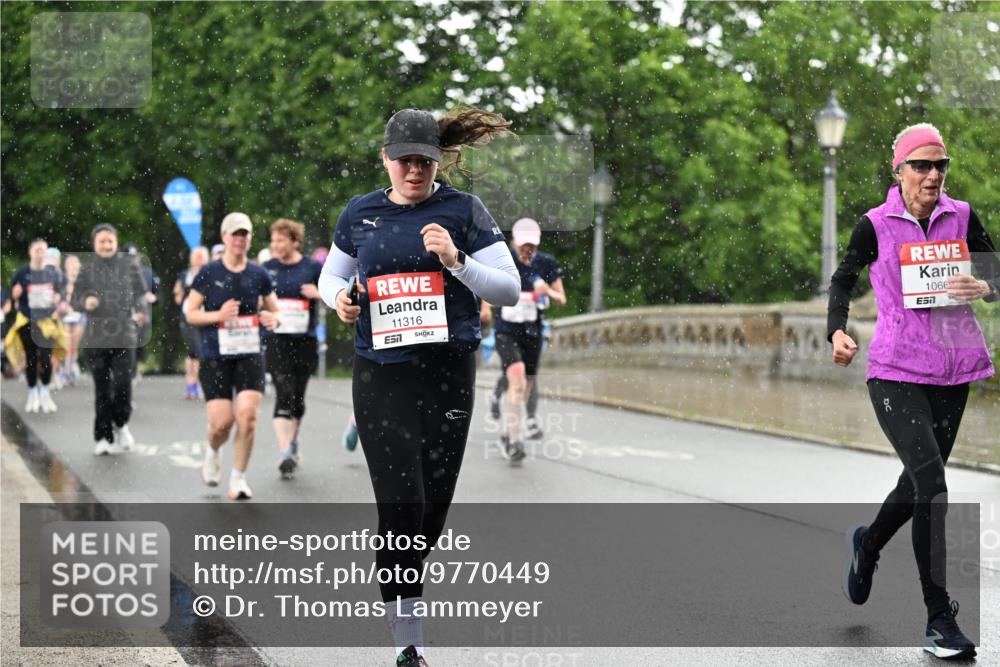 14.06.2026 - REWE Women's Run Dr. Thomas Lammeyer http://msf.ph/oto/9770449 14.06.2026 09:47:54 Laufen 11316, 1066, 57 meine-sportfotos.de