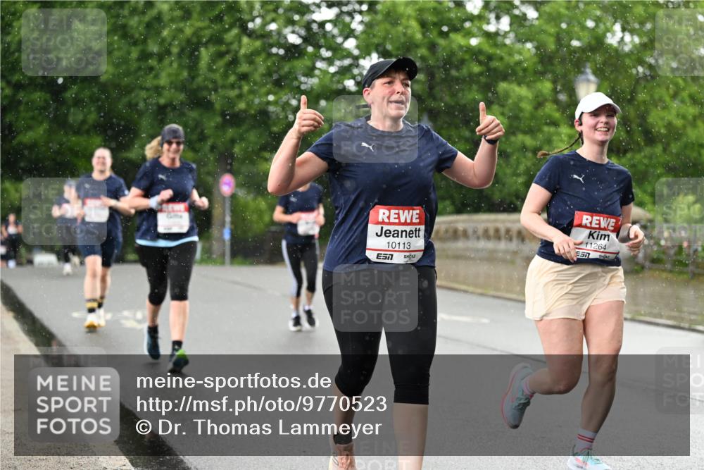 14.06.2026 - REWE Women's Run Dr. Thomas Lammeyer http://msf.ph/oto/9770523 14.06.2026 09:48:09 Laufen 10113, 464450, 11264, 557 meine-sportfotos.de