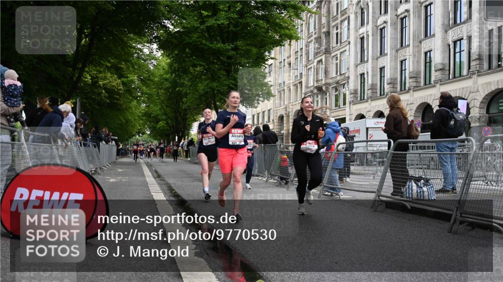 14.06.2026 - REWE Women's Run J. Mangold http://msf.ph/oto/9770530 14.06.2026 09:56:12 Ziel 10098, 10112, 10234, 10265, 10304, 10682, 10736, 10845, 11399, 11428, 11515 meine-sportfotos.de