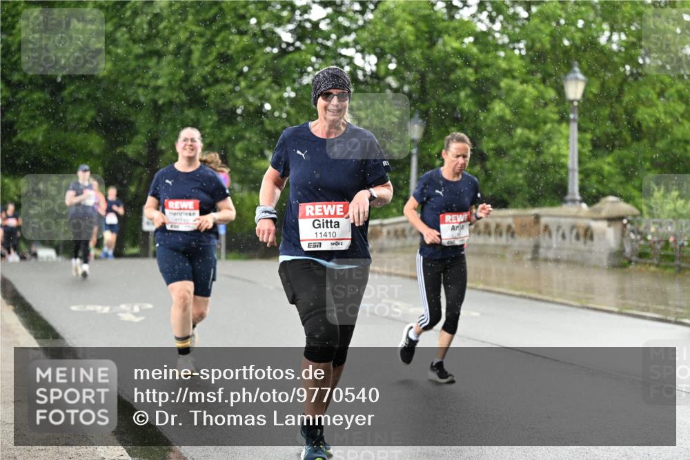 14.06.2026 - REWE Women's Run Dr. Thomas Lammeyer http://msf.ph/oto/9770540 14.06.2026 09:48:11 Laufen 11410, 7 meine-sportfotos.de
