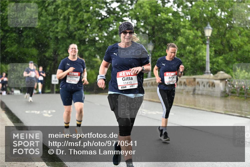 14.06.2026 - REWE Women's Run Dr. Thomas Lammeyer http://msf.ph/oto/9770541 14.06.2026 09:48:11 Laufen 17332, 11410 meine-sportfotos.de