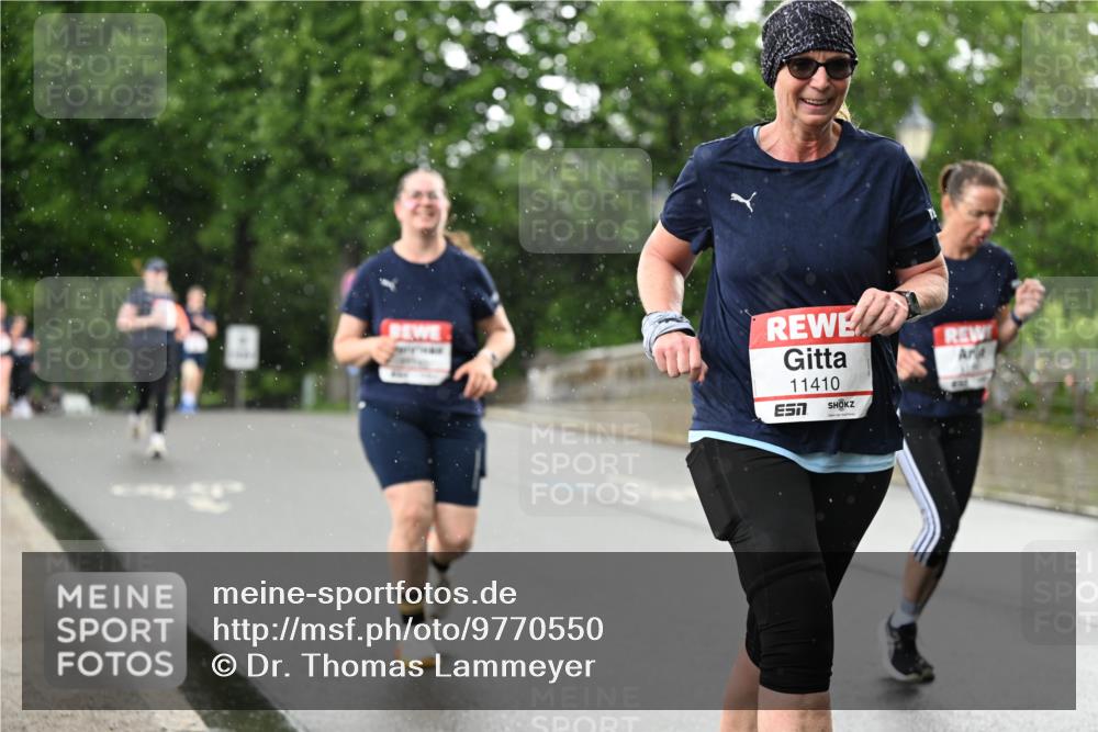 14.06.2026 - REWE Women's Run Dr. Thomas Lammeyer http://msf.ph/oto/9770550 14.06.2026 09:48:11 Laufen 11410 meine-sportfotos.de