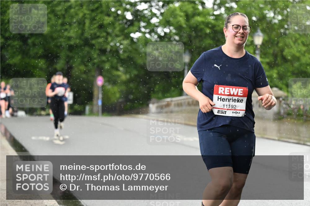 14.06.2026 - REWE Women's Run Dr. Thomas Lammeyer http://msf.ph/oto/9770566 14.06.2026 09:48:13 Laufen 11192 meine-sportfotos.de