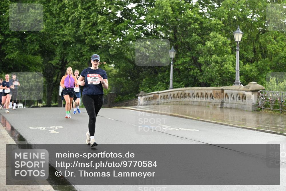14.06.2026 - REWE Women's Run Dr. Thomas Lammeyer http://msf.ph/oto/9770584 14.06.2026 09:48:15 Laufen 10655 meine-sportfotos.de