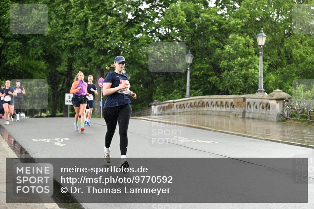 14.06.2026 - REWE Women's Run Dr. Thomas Lammeyer http://msf.ph/oto/9770592 14.06.2026 09:48:15 Laufen 3, 0655 meine-sportfotos.de