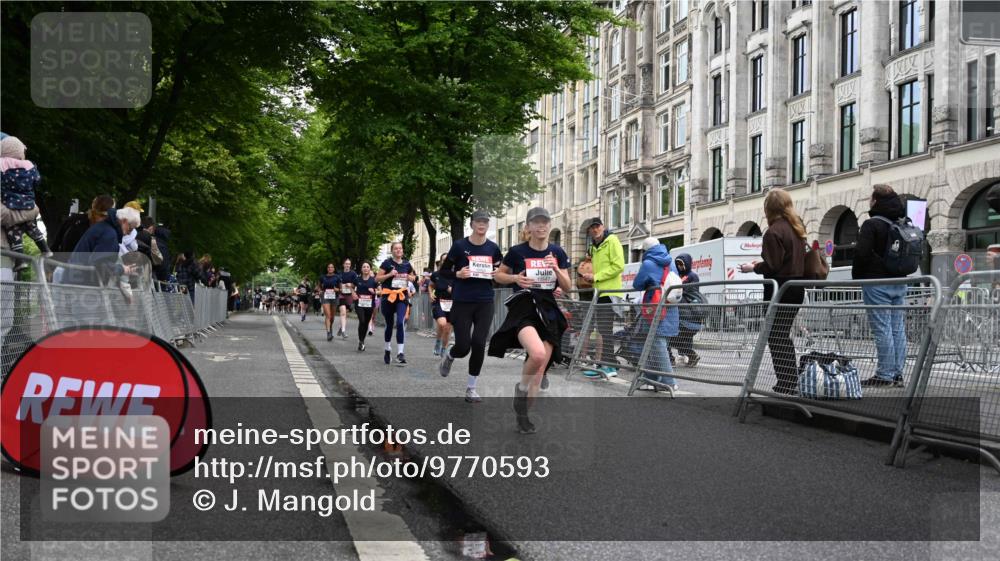 14.06.2026 - REWE Women's Run J. Mangold http://msf.ph/oto/9770593 14.06.2026 09:56:22 Ziel 10018, 10156, 10399, 10547, 11007, 11415, 11516 meine-sportfotos.de