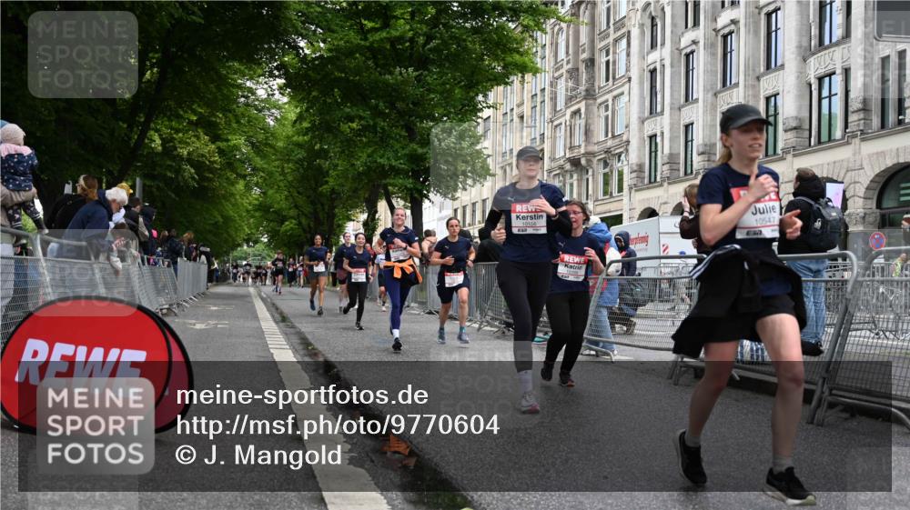 14.06.2026 - REWE Women's Run J. Mangold http://msf.ph/oto/9770604 14.06.2026 09:56:24 Ziel 10018, 10156, 10399, 10438, 10465, 10547, 10781, 10782, 11007, 11415, 11516 meine-sportfotos.de