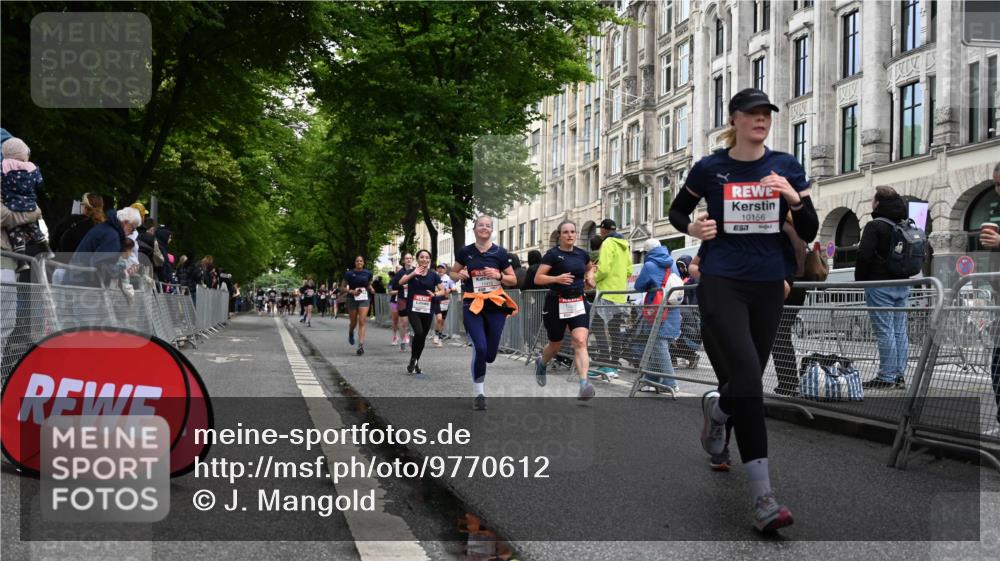 14.06.2026 - REWE Women's Run J. Mangold http://msf.ph/oto/9770612 14.06.2026 09:56:24 Ziel 10018, 10156, 10399, 10438, 10465, 10547, 10781, 10782, 11007, 11415, 11516 meine-sportfotos.de