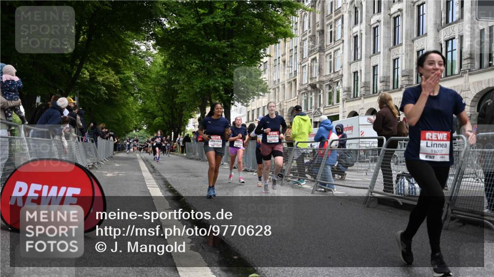 14.06.2026 - REWE Women's Run J. Mangold http://msf.ph/oto/9770628 14.06.2026 09:56:27 Ziel 10156, 10399, 10438, 10465, 10547, 10781, 10782, 11007, 11415, 11516 meine-sportfotos.de
